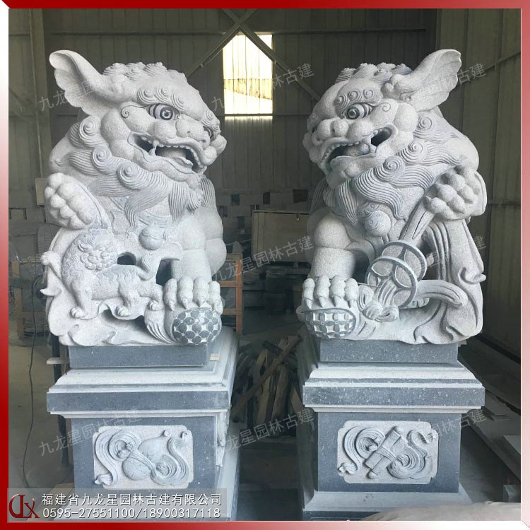 獻(xiàn)錢(qián)石獅子